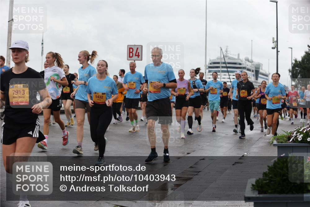 13.09.2026 - Kiel Lauf Andreas Tolksdorf http://msf.ph/oto/10403943 13.09.2026 11:04:16 Kiellinie 4, 38, 7913, 1, 39, 1432, 8399, 4387 meine-sportfotos.de