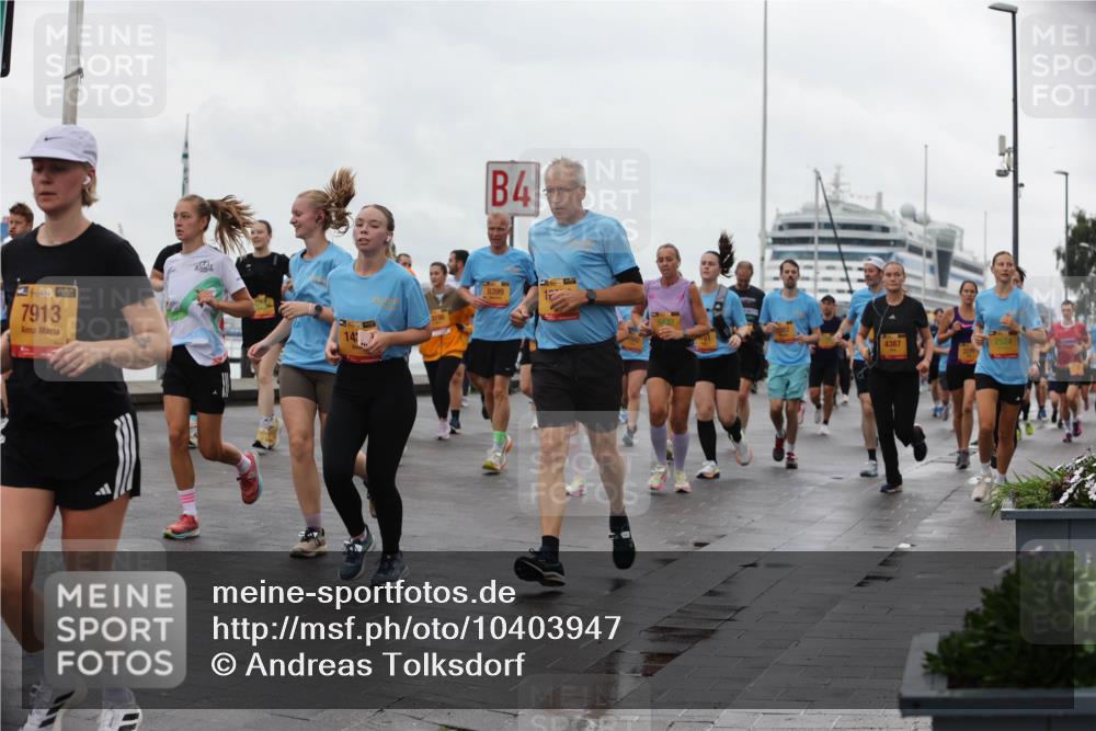 13.09.2026 - Kiel Lauf Andreas Tolksdorf http://msf.ph/oto/10403947 13.09.2026 11:04:16 Kiellinie 38, 7913, 14, 4, 8399, 4387, 2524 meine-sportfotos.de