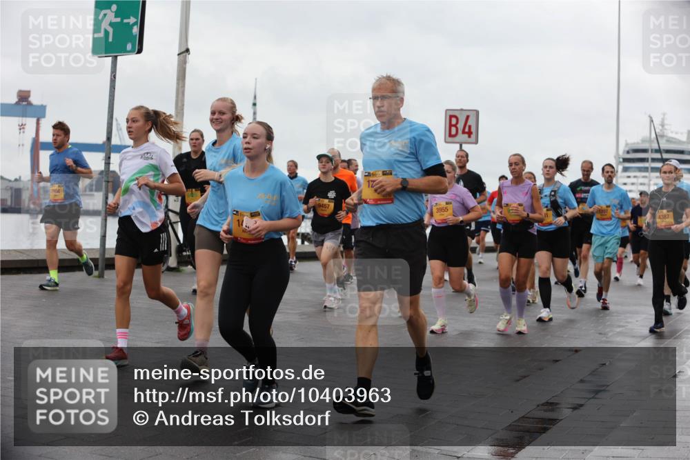 13.09.2026 - Kiel Lauf Andreas Tolksdorf http://msf.ph/oto/10403963 13.09.2026 11:04:17 Kiellinie 2904, 9457, 39, 3955, 4, 4387 meine-sportfotos.de