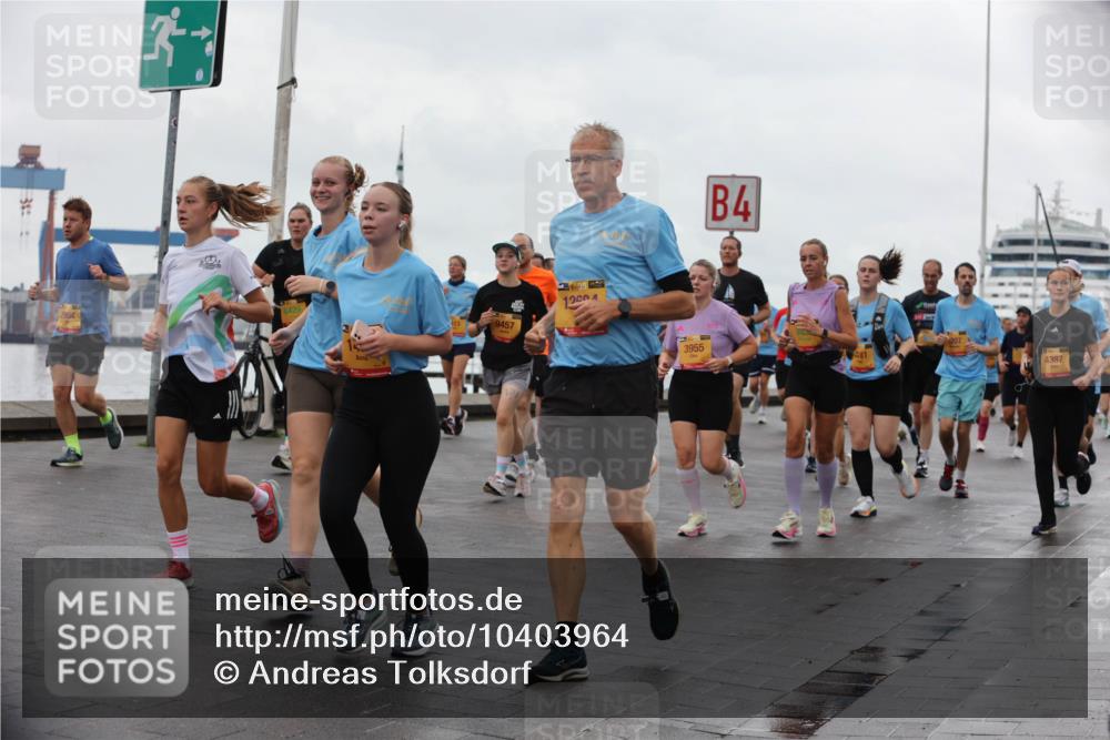 13.09.2026 - Kiel Lauf Andreas Tolksdorf http://msf.ph/oto/10403964 13.09.2026 11:04:17 Kiellinie 13, 2904, 9457, 39, 1200, 3955, 4, 181, 311, 4387 meine-sportfotos.de