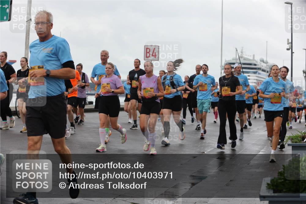 13.09.2026 - Kiel Lauf Andreas Tolksdorf http://msf.ph/oto/10403971 13.09.2026 11:04:18 Kiellinie 3055, 4, 943, 1207, 4387, 3, 2524 meine-sportfotos.de