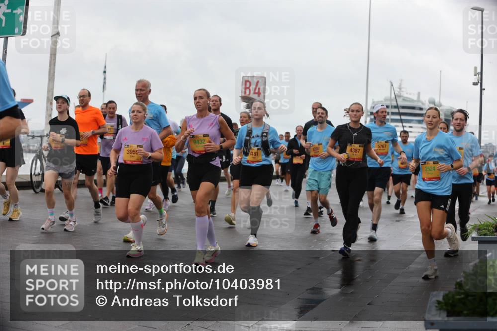 13.09.2026 - Kiel Lauf Andreas Tolksdorf http://msf.ph/oto/10403981 13.09.2026 11:04:18 Kiellinie 1, 39, 3955, 9432, 4, 4387, 5767, 1207, 4181, 2524 meine-sportfotos.de