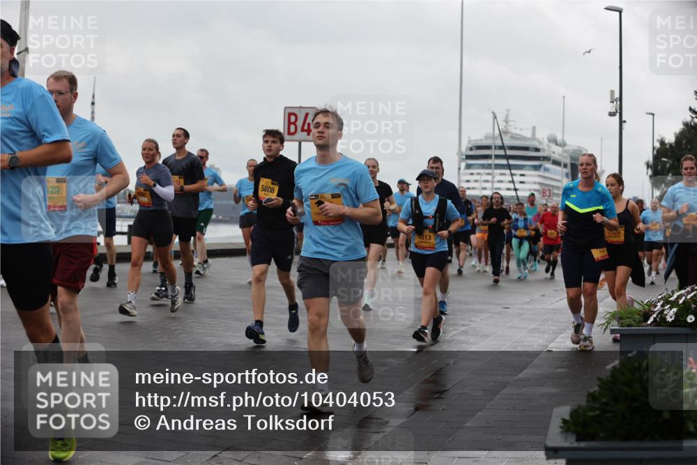 13.09.2026 - Kiel Lauf Andreas Tolksdorf http://msf.ph/oto/10404053 13.09.2026 11:04:25 Kiellinie 38, 29, 5808, 9397, 4, 6313, 3, 7529 meine-sportfotos.de