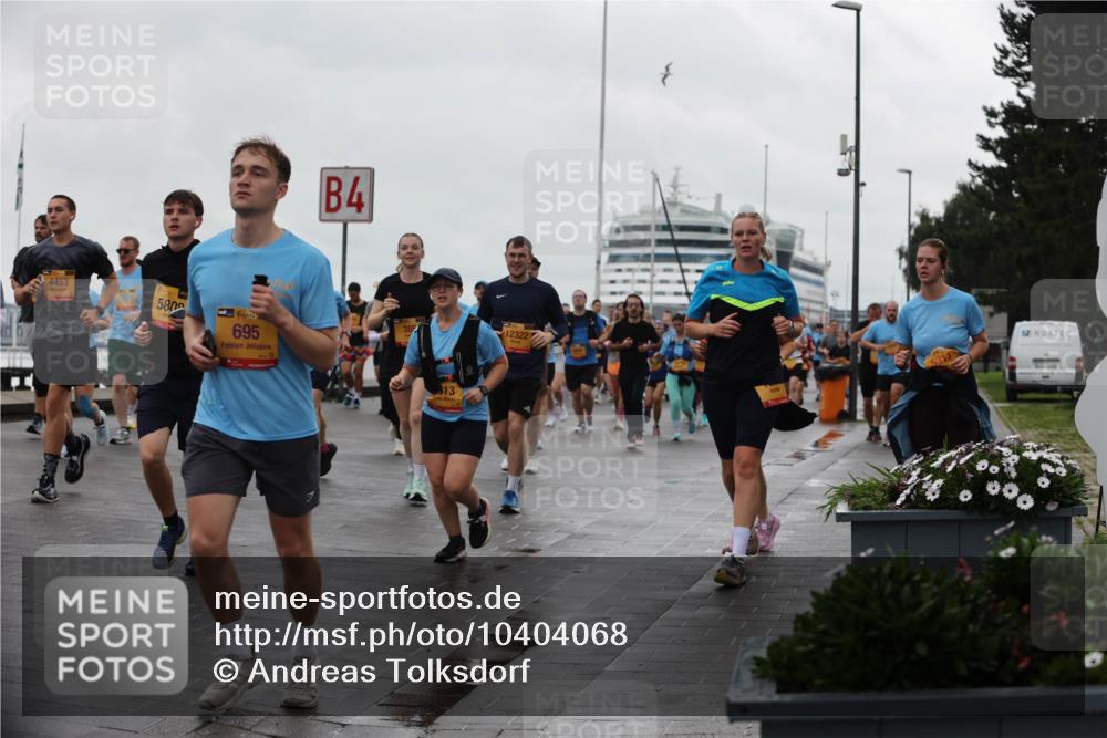 13.09.2026 - Kiel Lauf Andreas Tolksdorf http://msf.ph/oto/10404068 13.09.2026 11:04:25 Kiellinie 4453, 580, 14, 311, 695, 4, 13, 12322 meine-sportfotos.de