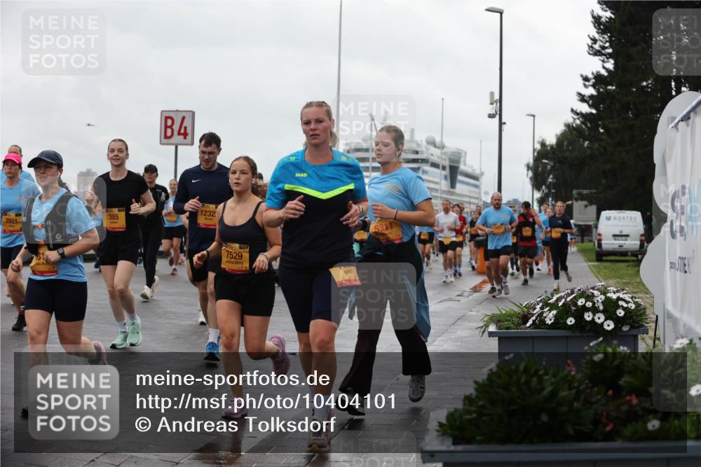 13.09.2026 - Kiel Lauf Andreas Tolksdorf http://msf.ph/oto/10404101 13.09.2026 11:04:27 Kiellinie 2801, 4, 385, 1232, 4, 39, 7529, 5311 meine-sportfotos.de