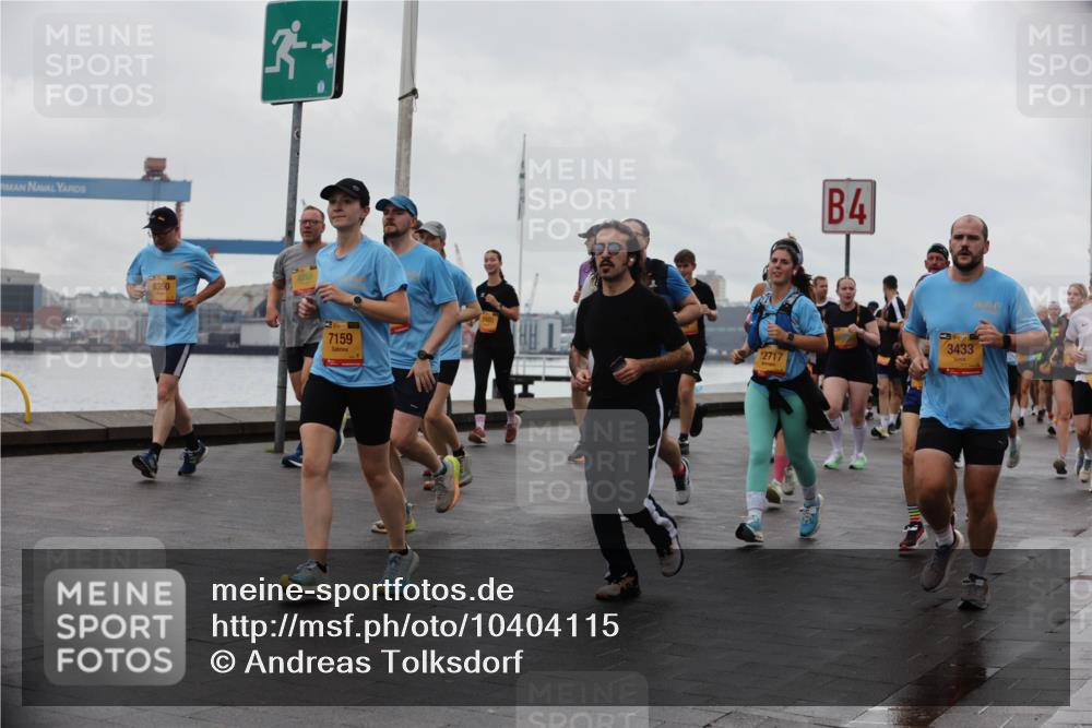 13.09.2026 - Kiel Lauf Andreas Tolksdorf http://msf.ph/oto/10404115 13.09.2026 11:04:31 Kiellinie 8350, 7159, 12717, 4, 3433 meine-sportfotos.de