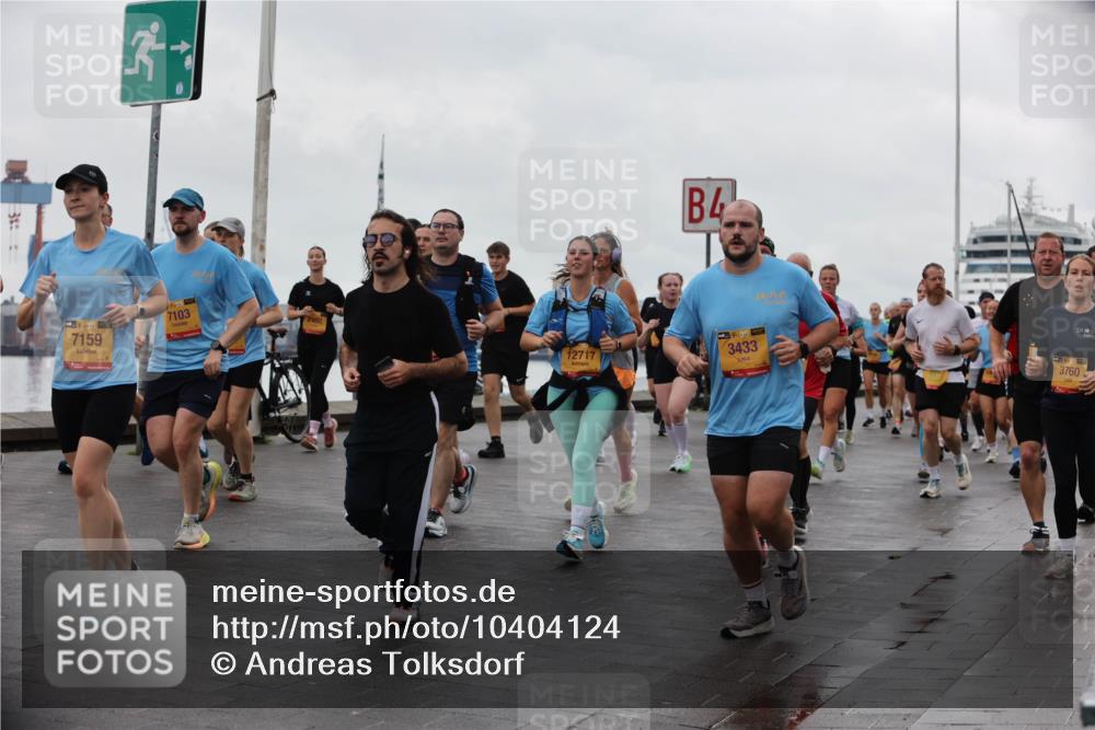 13.09.2026 - Kiel Lauf Andreas Tolksdorf http://msf.ph/oto/10404124 13.09.2026 11:04:32 Kiellinie 38, 38, 7159, 7103, 4, 12717, 38, 3433, 3760 meine-sportfotos.de