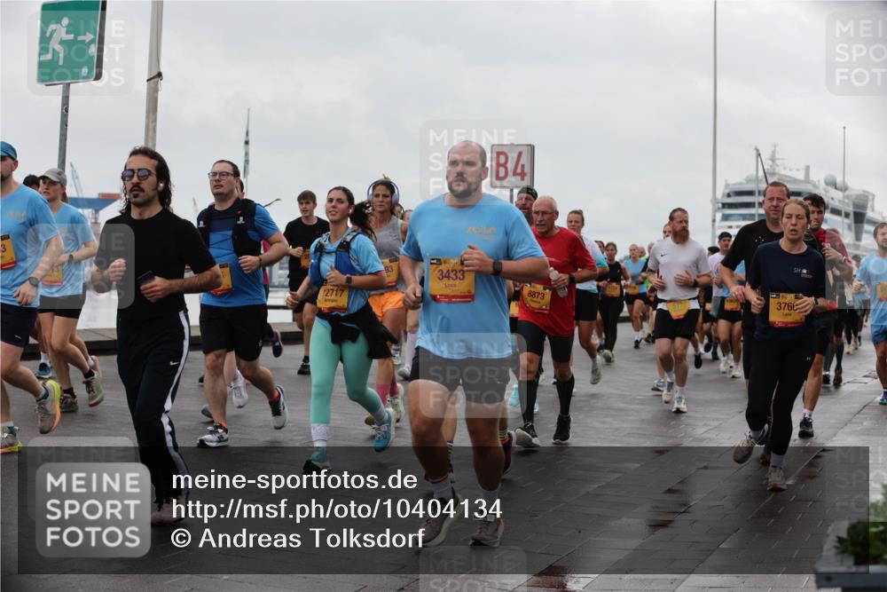 13.09.2026 - Kiel Lauf Andreas Tolksdorf http://msf.ph/oto/10404134 13.09.2026 11:04:32 Kiellinie 3, 12717, 93, 4, 38, 3433, 4, 38, 3766, 8873, 517 meine-sportfotos.de