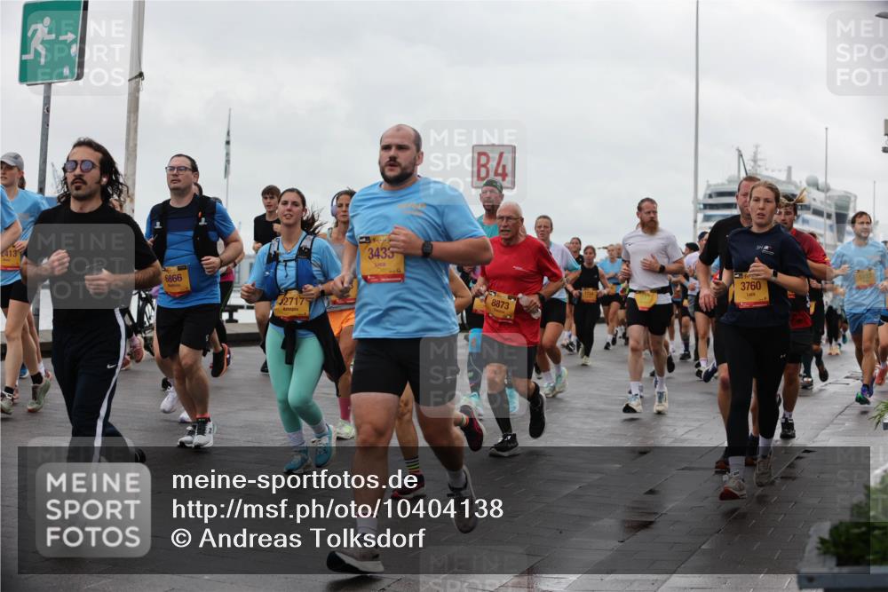 13.09.2026 - Kiel Lauf Andreas Tolksdorf http://msf.ph/oto/10404138 13.09.2026 11:04:32 Kiellinie 2717, 3435, 4 meine-sportfotos.de
