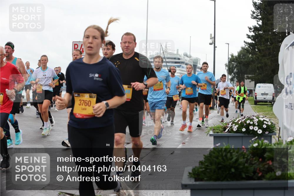 13.09.2026 - Kiel Lauf Andreas Tolksdorf http://msf.ph/oto/10404163 13.09.2026 11:04:34 Kiellinie 428, 3760, 5133, 6975 meine-sportfotos.de