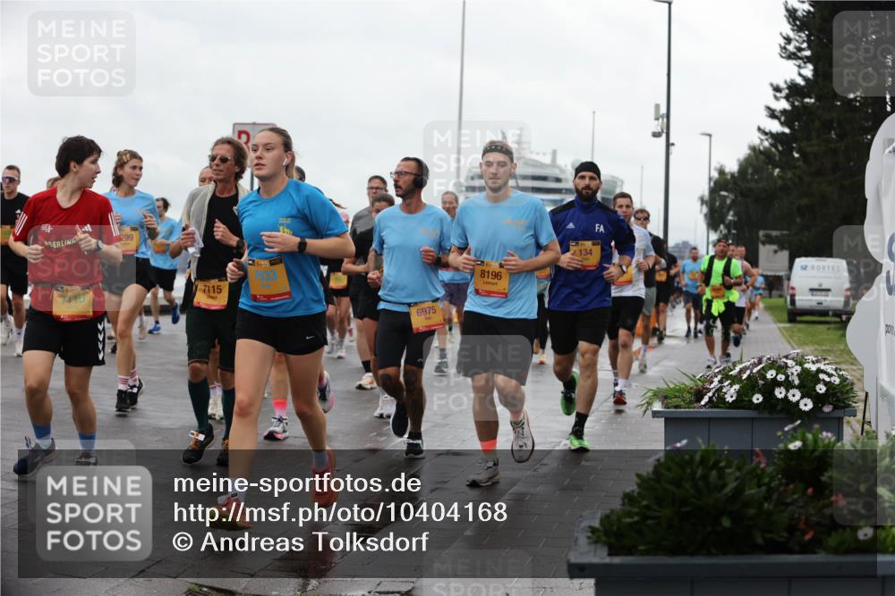 13.09.2026 - Kiel Lauf Andreas Tolksdorf http://msf.ph/oto/10404168 13.09.2026 11:04:36 Kiellinie 299, 39, 7116, 7115, 39, 7533, 6975, 134, 8196, 00 meine-sportfotos.de