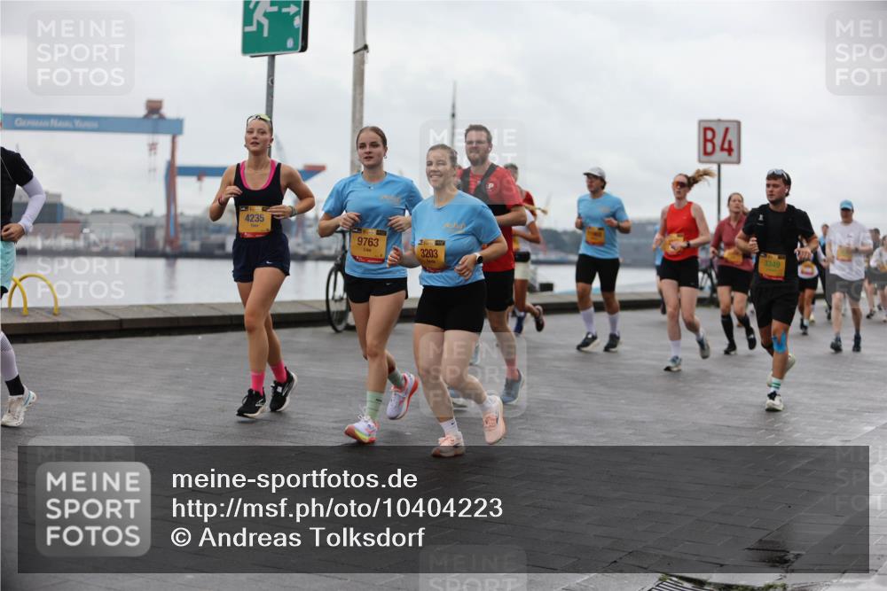 13.09.2026 - Kiel Lauf Andreas Tolksdorf http://msf.ph/oto/10404223 13.09.2026 11:04:57 Kiellinie 4235, 39, 9763, 339, 3203, 4, 3349 meine-sportfotos.de