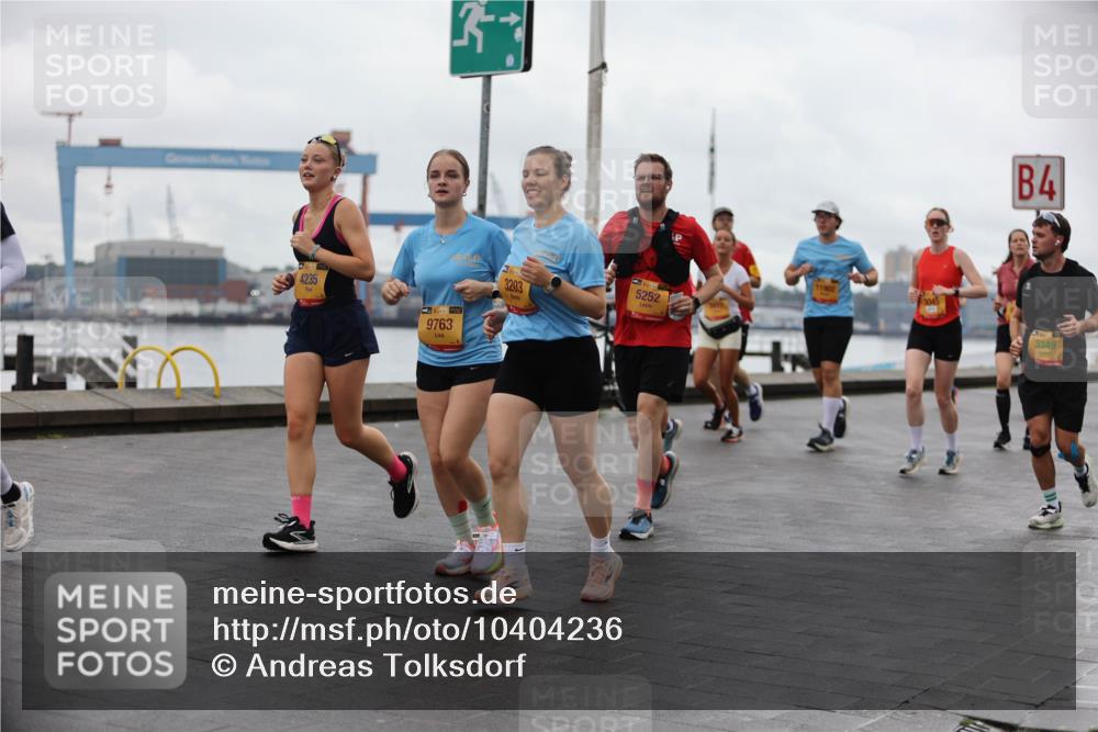 13.09.2026 - Kiel Lauf Andreas Tolksdorf http://msf.ph/oto/10404236 13.09.2026 11:04:57 Kiellinie 4235, 39, 9763, 4, 3203, 5252, 3349 meine-sportfotos.de