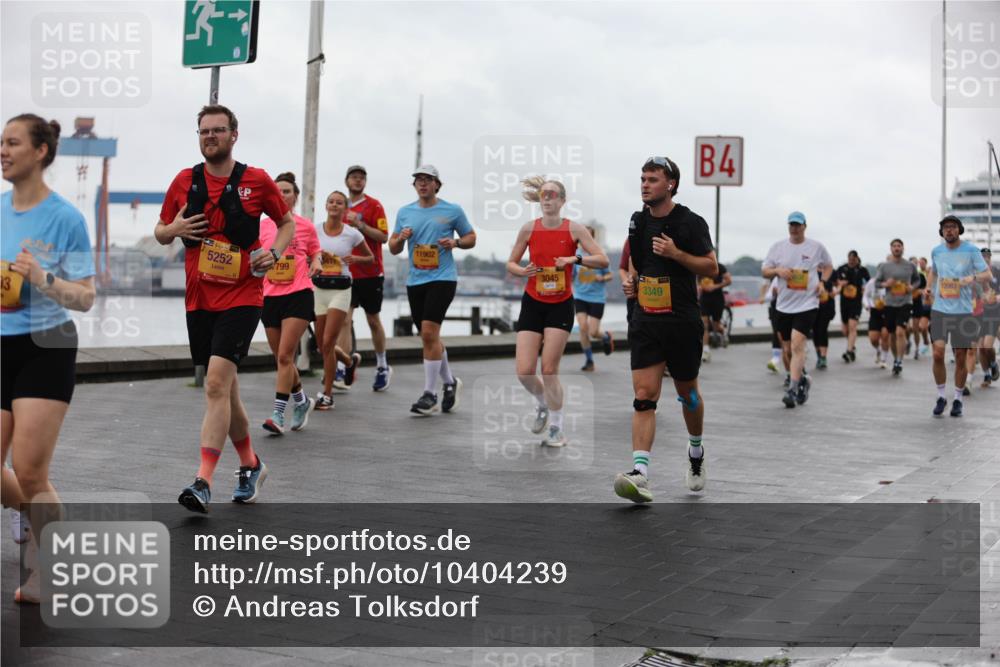 13.09.2026 - Kiel Lauf Andreas Tolksdorf http://msf.ph/oto/10404239 13.09.2026 11:04:58 Kiellinie 03, 39, 5252, 799, 11902, 3045, 3349, 4 meine-sportfotos.de