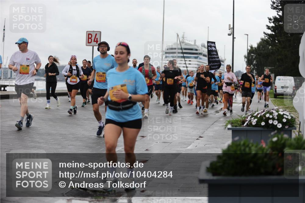 13.09.2026 - Kiel Lauf Andreas Tolksdorf http://msf.ph/oto/10404284 13.09.2026 11:05:01 Kiellinie 4, 4838, 12083, 9751, 5304, 1747 meine-sportfotos.de