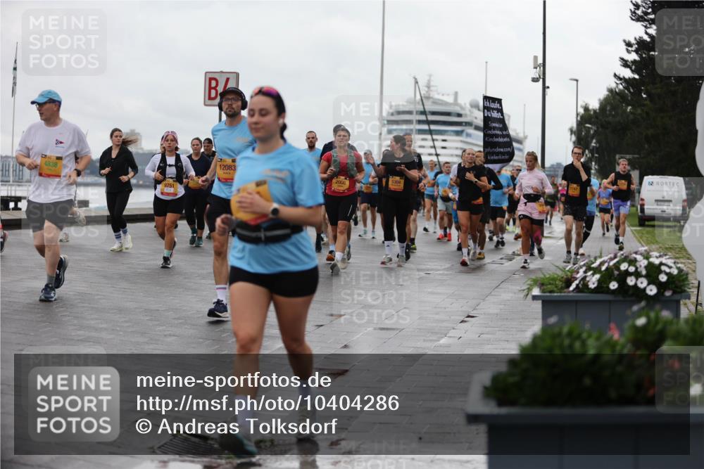13.09.2026 - Kiel Lauf Andreas Tolksdorf http://msf.ph/oto/10404286 13.09.2026 11:05:01 Kiellinie 4838, 9751, 12083, 5304, 2006, 95 meine-sportfotos.de