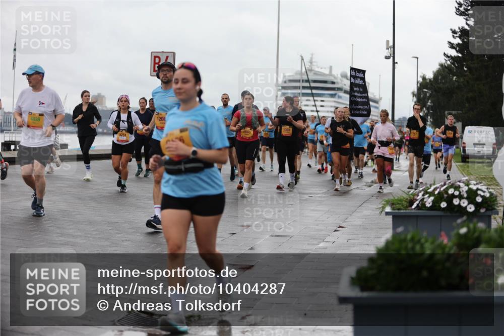 13.09.2026 - Kiel Lauf Andreas Tolksdorf http://msf.ph/oto/10404287 13.09.2026 11:05:01 Kiellinie 4838, 9751, 1208, 5304, 2006, 1747 meine-sportfotos.de
