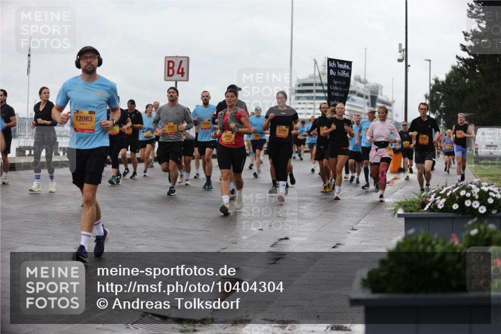13.09.2026 - Kiel Lauf Andreas Tolksdorf http://msf.ph/oto/10404304 13.09.2026 11:05:02 Kiellinie 12083, 4, 933, 2006, 5304, 1747 meine-sportfotos.de