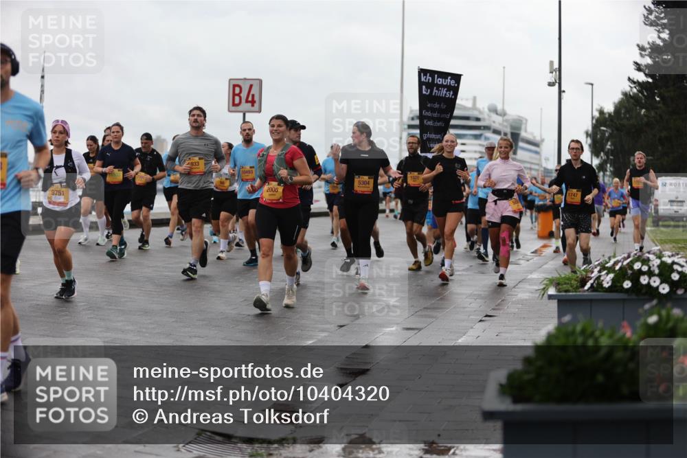 13.09.2026 - Kiel Lauf Andreas Tolksdorf http://msf.ph/oto/10404320 13.09.2026 11:05:03 Kiellinie 9751, 4, 933, 10493, 2006, 5304, 1747 meine-sportfotos.de