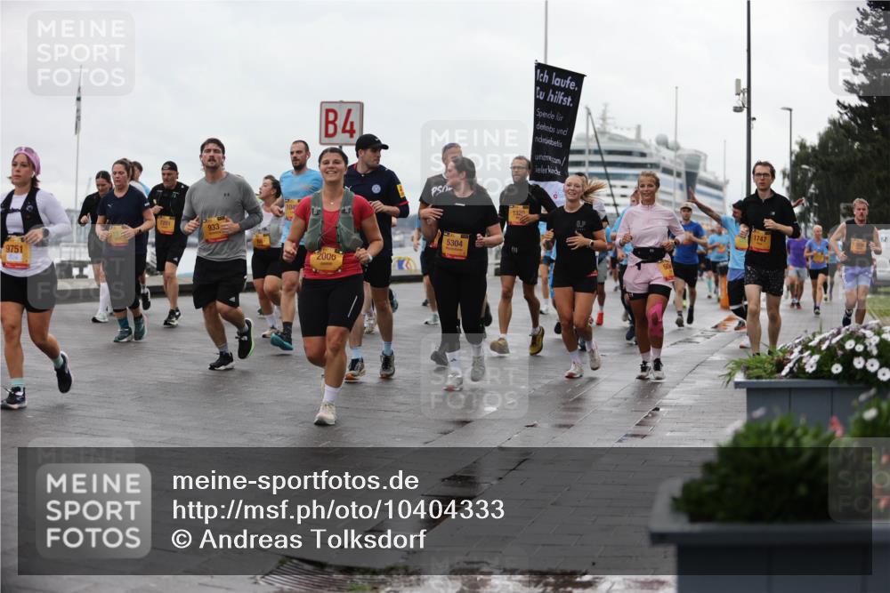 13.09.2026 - Kiel Lauf Andreas Tolksdorf http://msf.ph/oto/10404333 13.09.2026 11:05:03 Kiellinie 9751, 7201, 933, 1049, 4, 2006, 5304, 1320, 12, 1747 meine-sportfotos.de