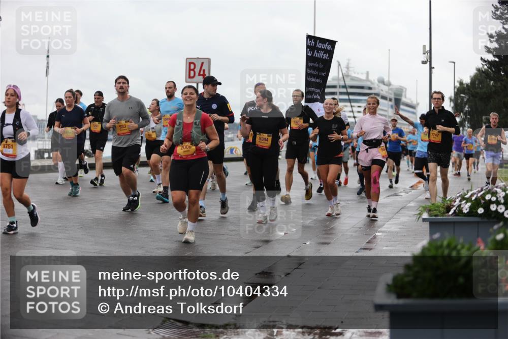 13.09.2026 - Kiel Lauf Andreas Tolksdorf http://msf.ph/oto/10404334 13.09.2026 11:05:03 Kiellinie 9751, 933, 1049, 4, 2000, 5304, 1320, 1747 meine-sportfotos.de