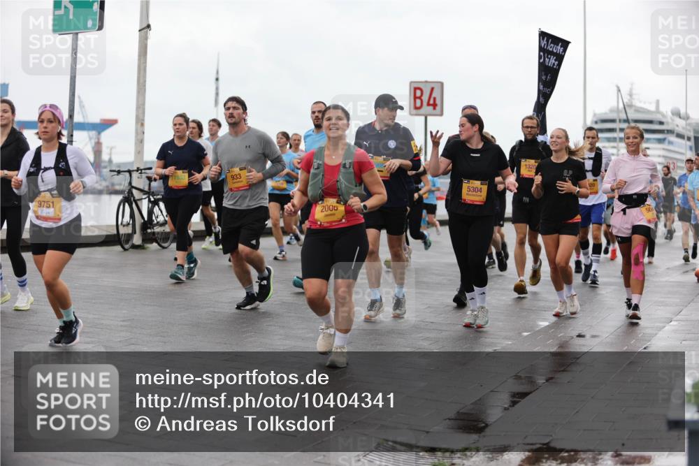 13.09.2026 - Kiel Lauf Andreas Tolksdorf http://msf.ph/oto/10404341 13.09.2026 11:05:04 Kiellinie 9751, 933, 4, 2006, 5304, 1320, 20 meine-sportfotos.de