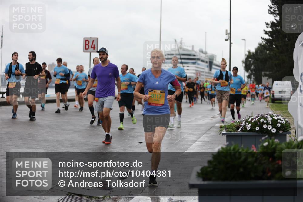 13.09.2026 - Kiel Lauf Andreas Tolksdorf http://msf.ph/oto/10404381 13.09.2026 11:05:12 Kiellinie 790, 4, 39, 6117 meine-sportfotos.de