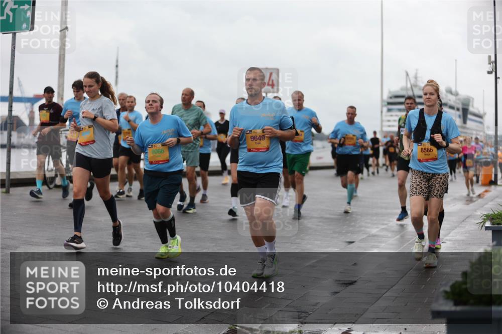 13.09.2026 - Kiel Lauf Andreas Tolksdorf http://msf.ph/oto/10404418 13.09.2026 11:05:15 Kiellinie 38, 9649, 1, 39, 9066, 8586 meine-sportfotos.de