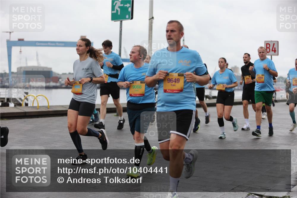 13.09.2026 - Kiel Lauf Andreas Tolksdorf http://msf.ph/oto/10404441 13.09.2026 11:05:16 Kiellinie 38, 9066, 1, 39, 9649, 11738, 11044, 4, 909 meine-sportfotos.de