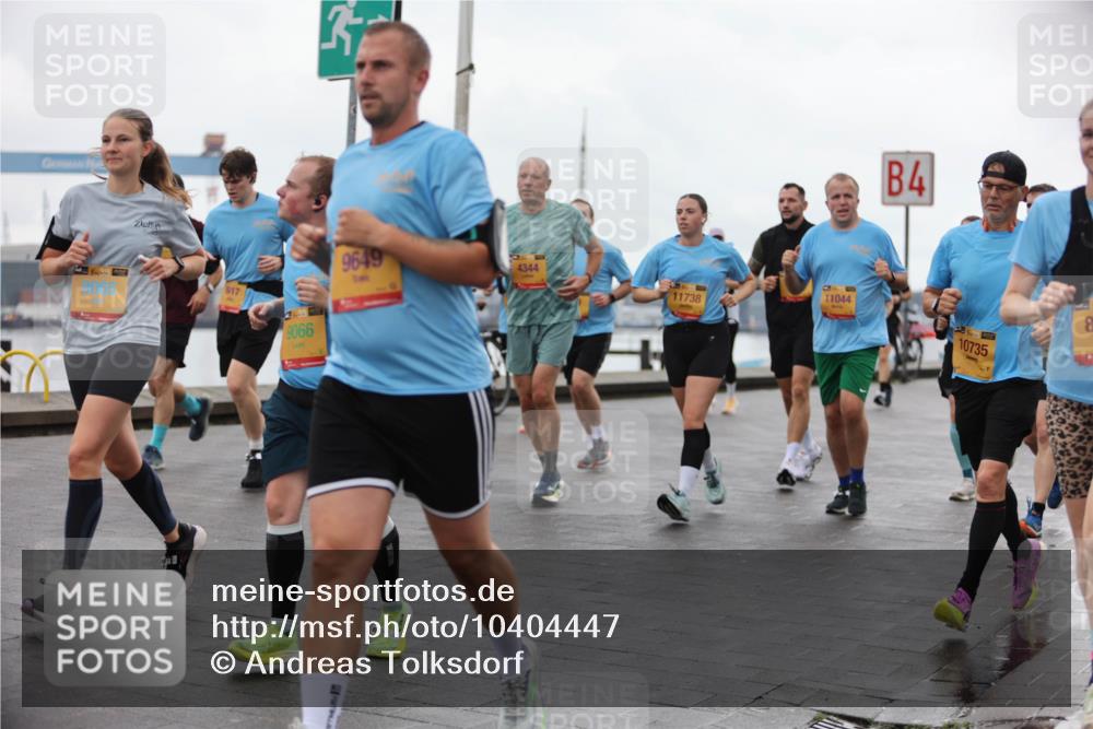 13.09.2026 - Kiel Lauf Andreas Tolksdorf http://msf.ph/oto/10404447 13.09.2026 11:05:16 Kiellinie 4, 39, 9065, 917, 9066, 9649, 4344, 11738, 4, 11044, 10735 meine-sportfotos.de