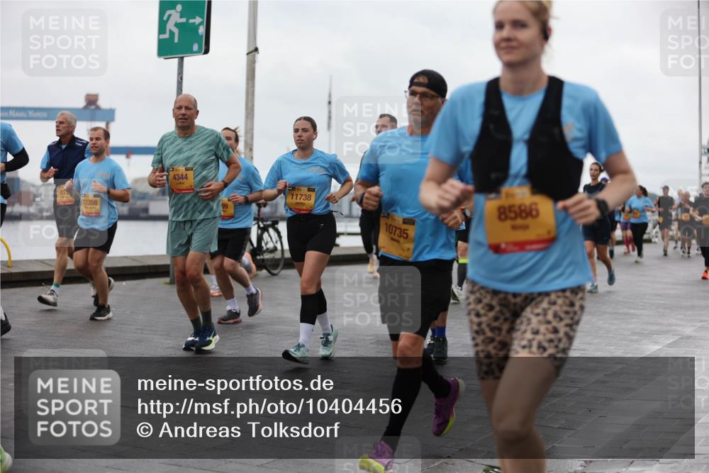 13.09.2026 - Kiel Lauf Andreas Tolksdorf http://msf.ph/oto/10404456 13.09.2026 11:05:16 Kiellinie 12358, 4344, 11738, 8586, 10735 meine-sportfotos.de
