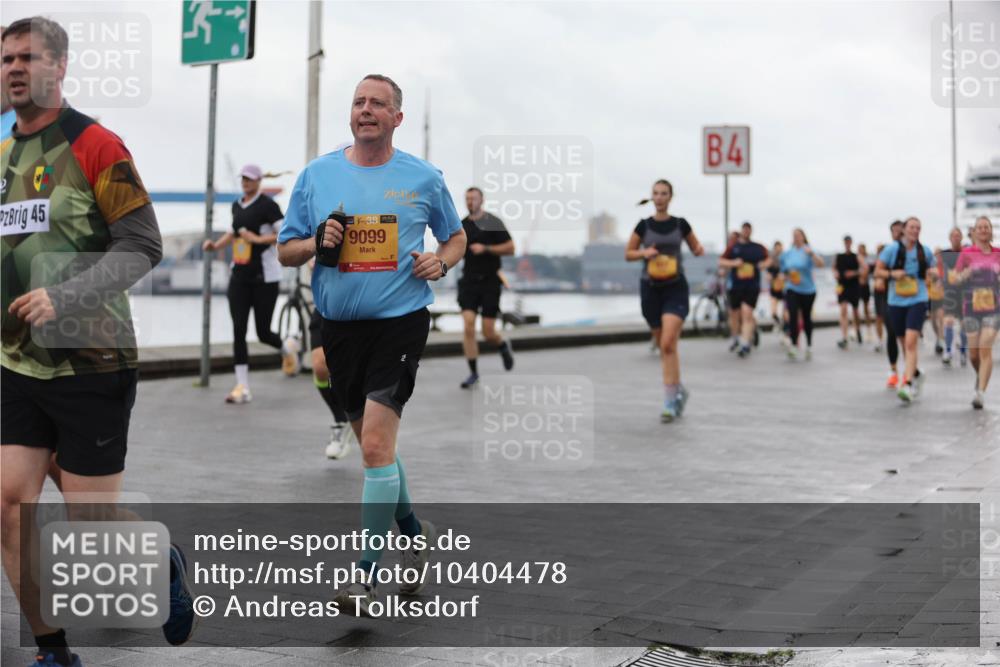 13.09.2026 - Kiel Lauf Andreas Tolksdorf http://msf.ph/oto/10404478 13.09.2026 11:05:18 Kiellinie 45, 38, 9099, 4 meine-sportfotos.de