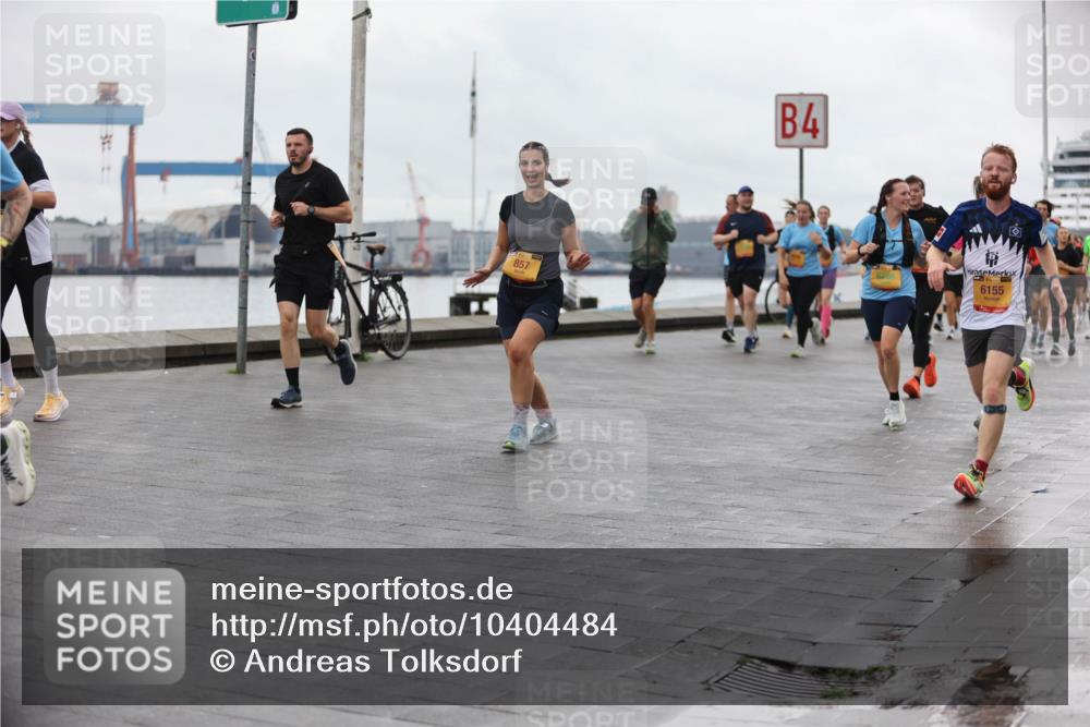 13.09.2026 - Kiel Lauf Andreas Tolksdorf http://msf.ph/oto/10404484 13.09.2026 11:05:20 Kiellinie 6155 meine-sportfotos.de