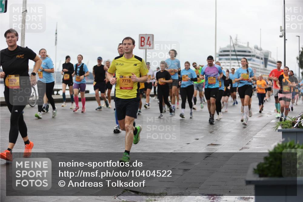 13.09.2026 - Kiel Lauf Andreas Tolksdorf http://msf.ph/oto/10404522 13.09.2026 11:05:24 Kiellinie 11, 39, 1820, 4, 38, 7778, 11631 meine-sportfotos.de