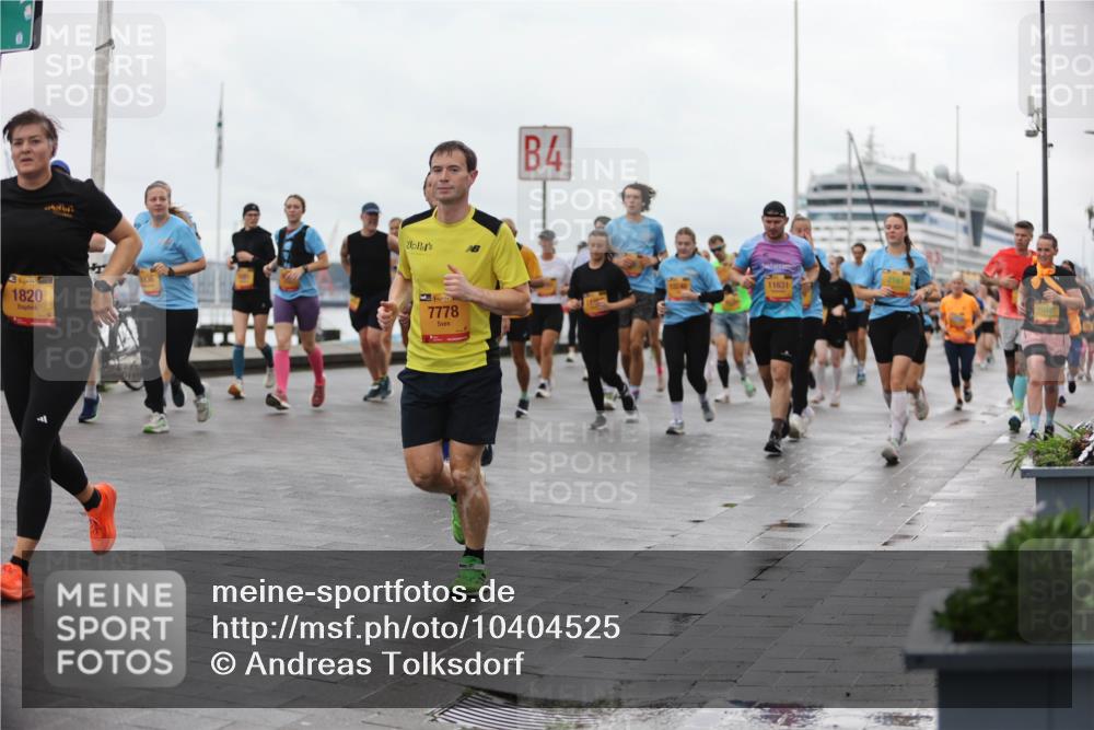 13.09.2026 - Kiel Lauf Andreas Tolksdorf http://msf.ph/oto/10404525 13.09.2026 11:05:24 Kiellinie 3133, 1820, 1936, 35, 7778, 4, 11631 meine-sportfotos.de