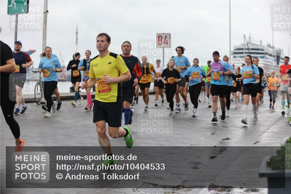 13.09.2026 - Kiel Lauf Andreas Tolksdorf http://msf.ph/oto/10404533 13.09.2026 11:05:24 Kiellinie 8936, 143, 777, 4, 11956, 10246, 11631 meine-sportfotos.de