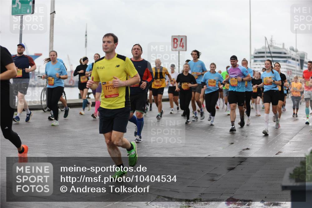 13.09.2026 - Kiel Lauf Andreas Tolksdorf http://msf.ph/oto/10404534 13.09.2026 11:05:24 Kiellinie 8936, 11, 39, 7778, 4, 10246, 11631, 11966 meine-sportfotos.de