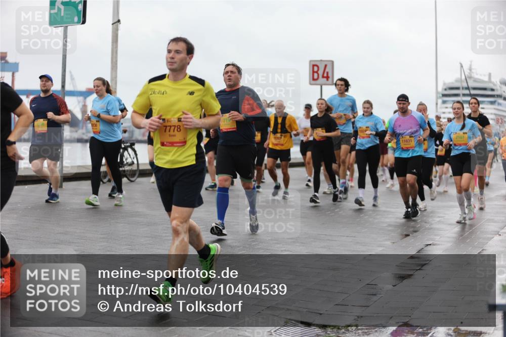 13.09.2026 - Kiel Lauf Andreas Tolksdorf http://msf.ph/oto/10404539 13.09.2026 11:05:24 Kiellinie 1578, 1936, 38, 7778, 4, 1024, 11631, 2161, 83 meine-sportfotos.de