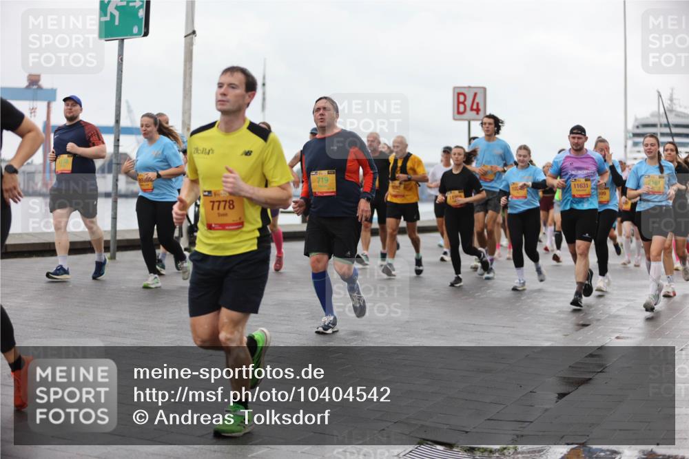 13.09.2026 - Kiel Lauf Andreas Tolksdorf http://msf.ph/oto/10404542 13.09.2026 11:05:25 Kiellinie 7778, 719, 4, 1194, 100, 11631, 2161, 599 meine-sportfotos.de