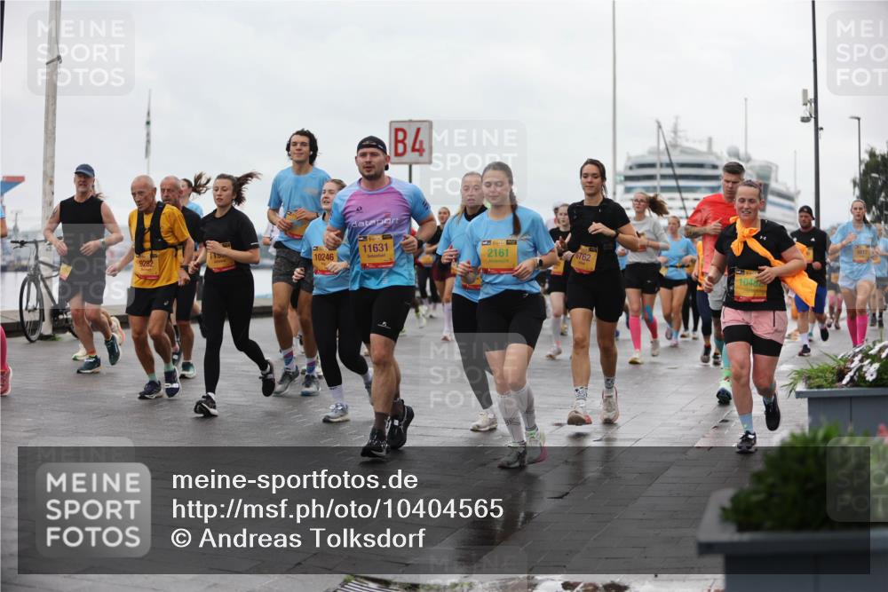13.09.2026 - Kiel Lauf Andreas Tolksdorf http://msf.ph/oto/10404565 13.09.2026 11:05:26 Kiellinie 4, 11631, 1150, 10246, 9282, 139, 2161, 76762, 10482, 9817 meine-sportfotos.de