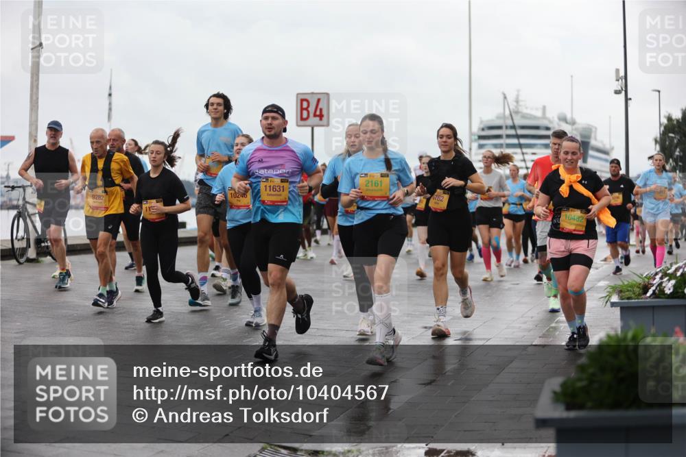 13.09.2026 - Kiel Lauf Andreas Tolksdorf http://msf.ph/oto/10404567 13.09.2026 11:05:26 Kiellinie 4, 9282, 10240, 39, 11631, 2161, 6762, 10482 meine-sportfotos.de