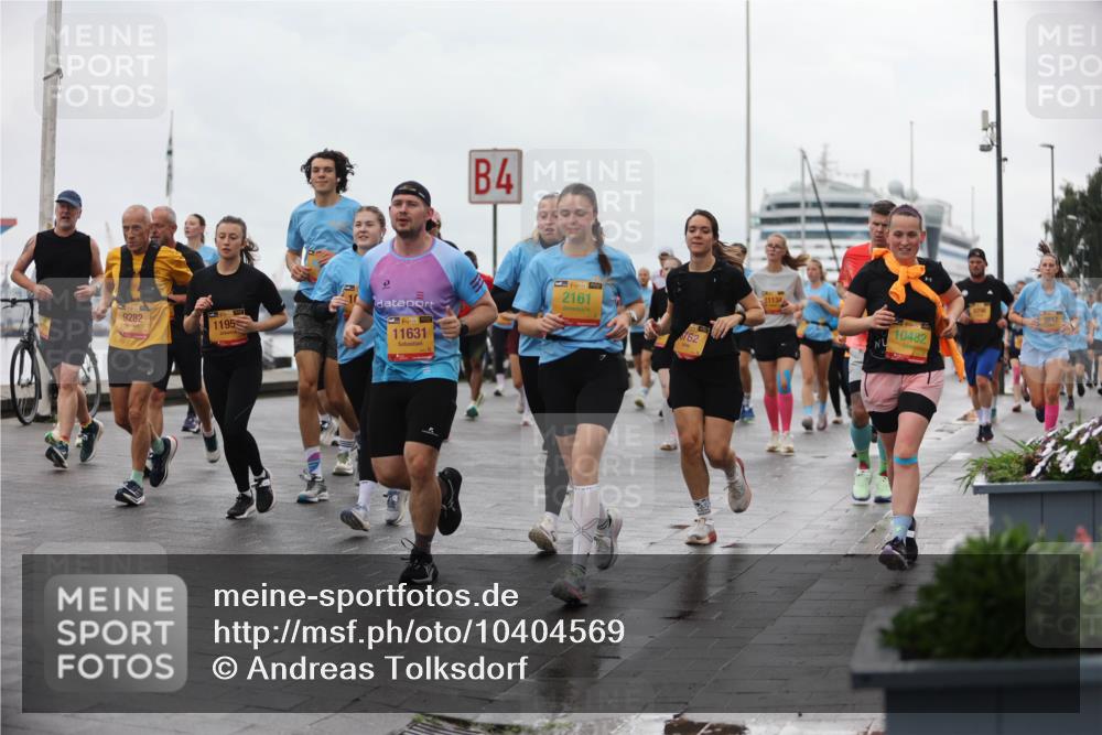 13.09.2026 - Kiel Lauf Andreas Tolksdorf http://msf.ph/oto/10404569 13.09.2026 11:05:26 Kiellinie 9282, 1195, 4, 10, 39, 11631, 39, 2161, 762, 1134, 38, 10482 meine-sportfotos.de
