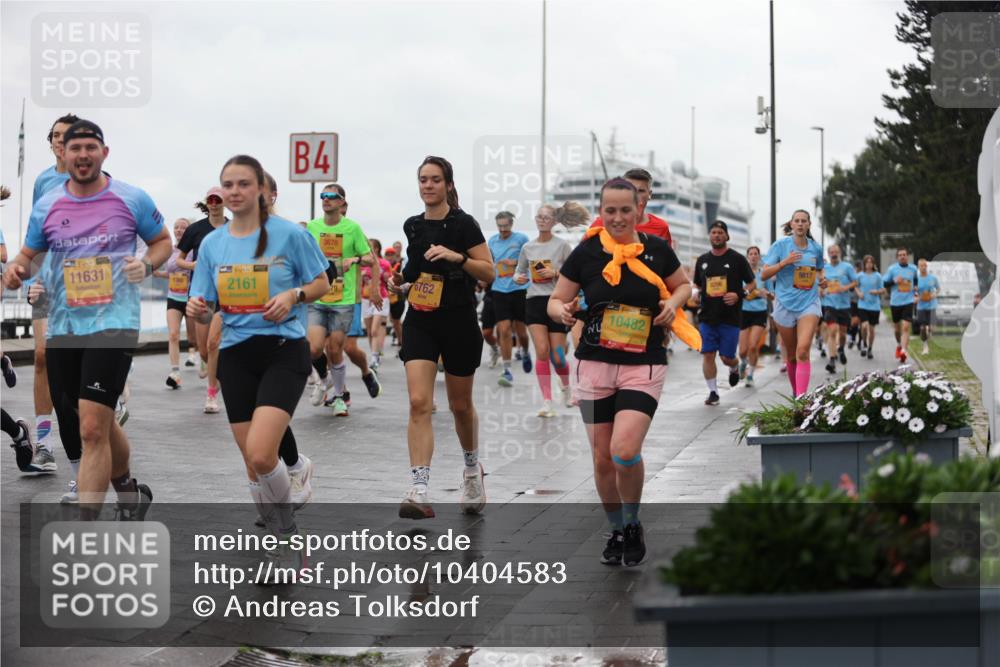 13.09.2026 - Kiel Lauf Andreas Tolksdorf http://msf.ph/oto/10404583 13.09.2026 11:05:27 Kiellinie 11631, 2161, 4, 3678, 6762, 38, 10482, 9817 meine-sportfotos.de