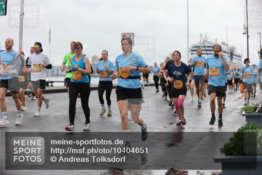 13.09.2026 - Kiel Lauf Andreas Tolksdorf http://msf.ph/oto/10404651 13.09.2026 11:05:33 Kiellinie 12253, 1337, 9981, 1253, 10832, 5055 meine-sportfotos.de