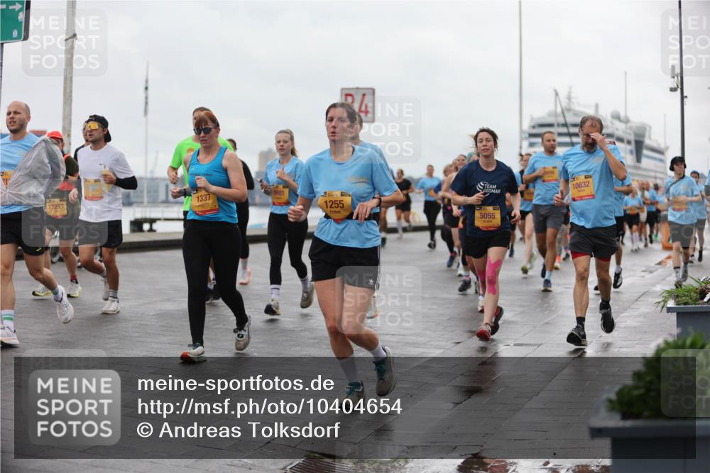13.09.2026 - Kiel Lauf Andreas Tolksdorf http://msf.ph/oto/10404654 13.09.2026 11:05:33 Kiellinie 325, 12253, 1337, 9981, 38, 1255, 4, 5055, 10832 meine-sportfotos.de
