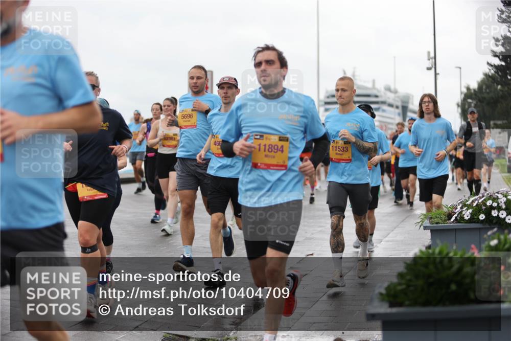 13.09.2026 - Kiel Lauf Andreas Tolksdorf http://msf.ph/oto/10404709 13.09.2026 11:05:36 Kiellinie 39, 5696, 466, 11894, 39, 11533 meine-sportfotos.de
