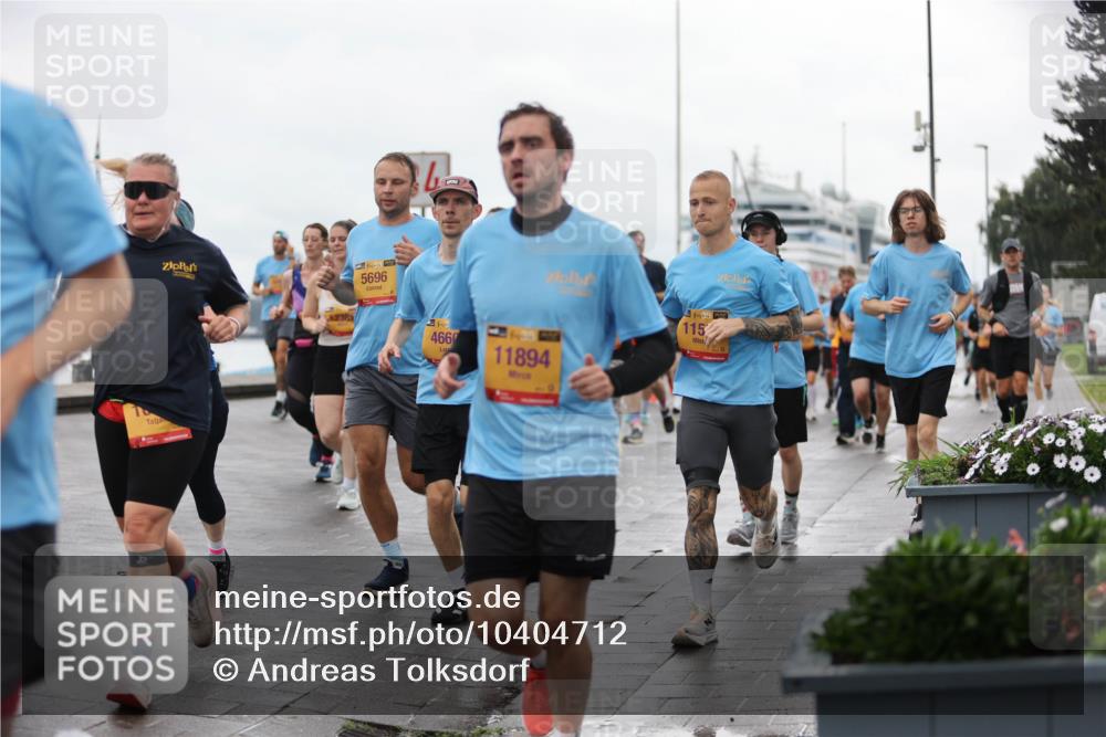 13.09.2026 - Kiel Lauf Andreas Tolksdorf http://msf.ph/oto/10404712 13.09.2026 11:05:36 Kiellinie 4238, 5696, 4, 39, 115, 466, 11894 meine-sportfotos.de