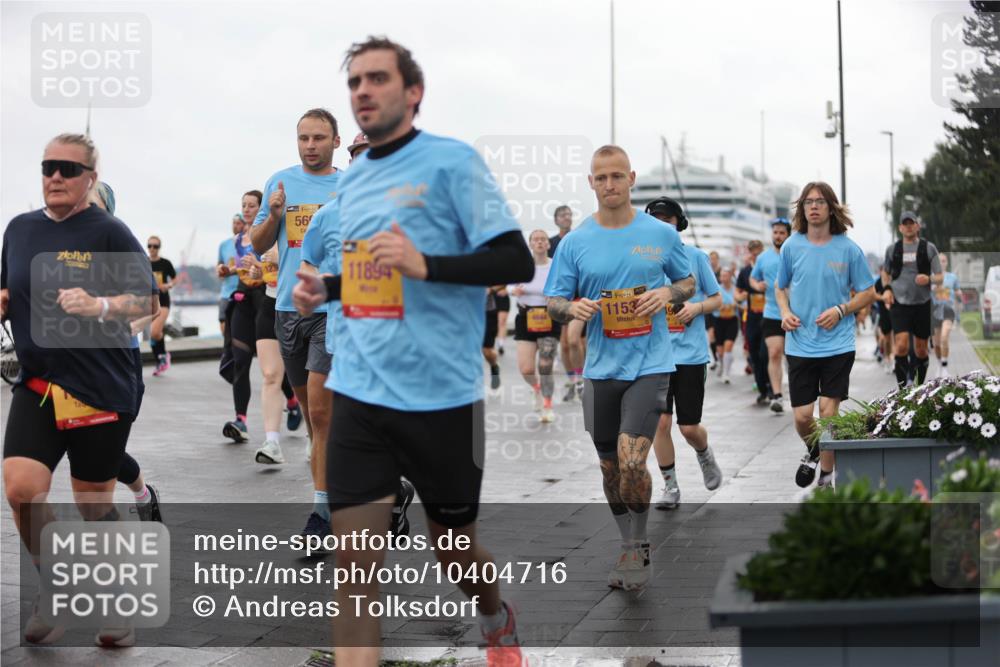 13.09.2026 - Kiel Lauf Andreas Tolksdorf http://msf.ph/oto/10404716 13.09.2026 11:05:36 Kiellinie 56, 39, 1189, 38, 1153, 19, 000 meine-sportfotos.de