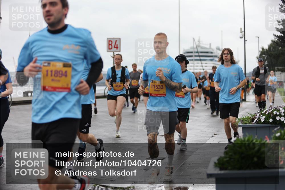 13.09.2026 - Kiel Lauf Andreas Tolksdorf http://msf.ph/oto/10404726 13.09.2026 11:05:37 Kiellinie 11894, 4, 4549, 11533 meine-sportfotos.de