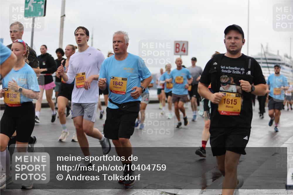 13.09.2026 - Kiel Lauf Andreas Tolksdorf http://msf.ph/oto/10404759 13.09.2026 11:05:46 Kiellinie 8138, 11026, 98, 1842, 4, 38, 1615 meine-sportfotos.de